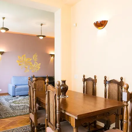 Atheneum Apartament
