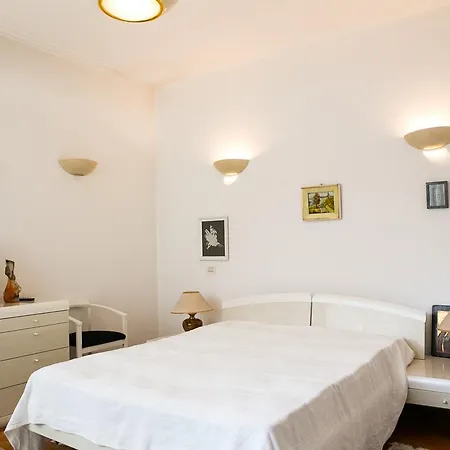 Atheneum Apartament * Bukareszt